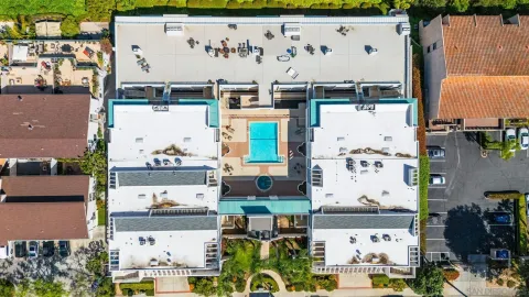 $825,000 | 2556 Navarra Drive, Unit C, Carlsbad, CA 92009