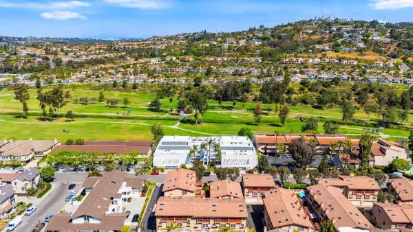 $825,000 | 2556 Navarra Drive, Unit C, Carlsbad, CA 92009