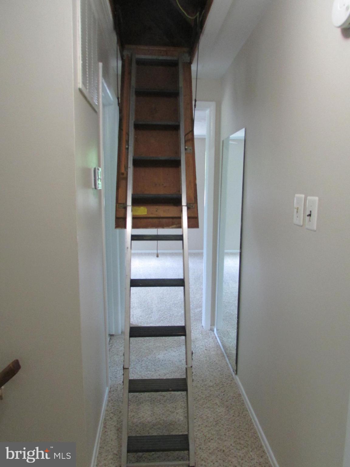 9356 Burke Road Burke, VA 22015 - Photo 16 of 37 Gallery Image 16