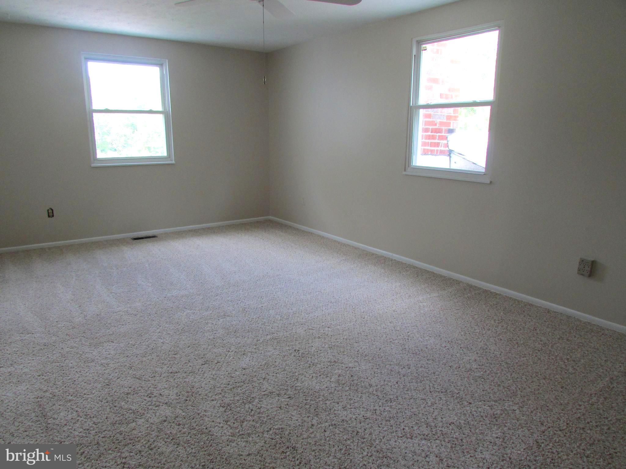 9356 Burke Road Burke, VA 22015 - Photo 18 of 37 Gallery Image 18