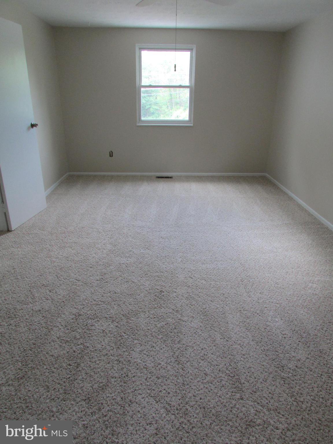 9356 Burke Road Burke, VA 22015 - Photo 23 of 37 Gallery Image 23