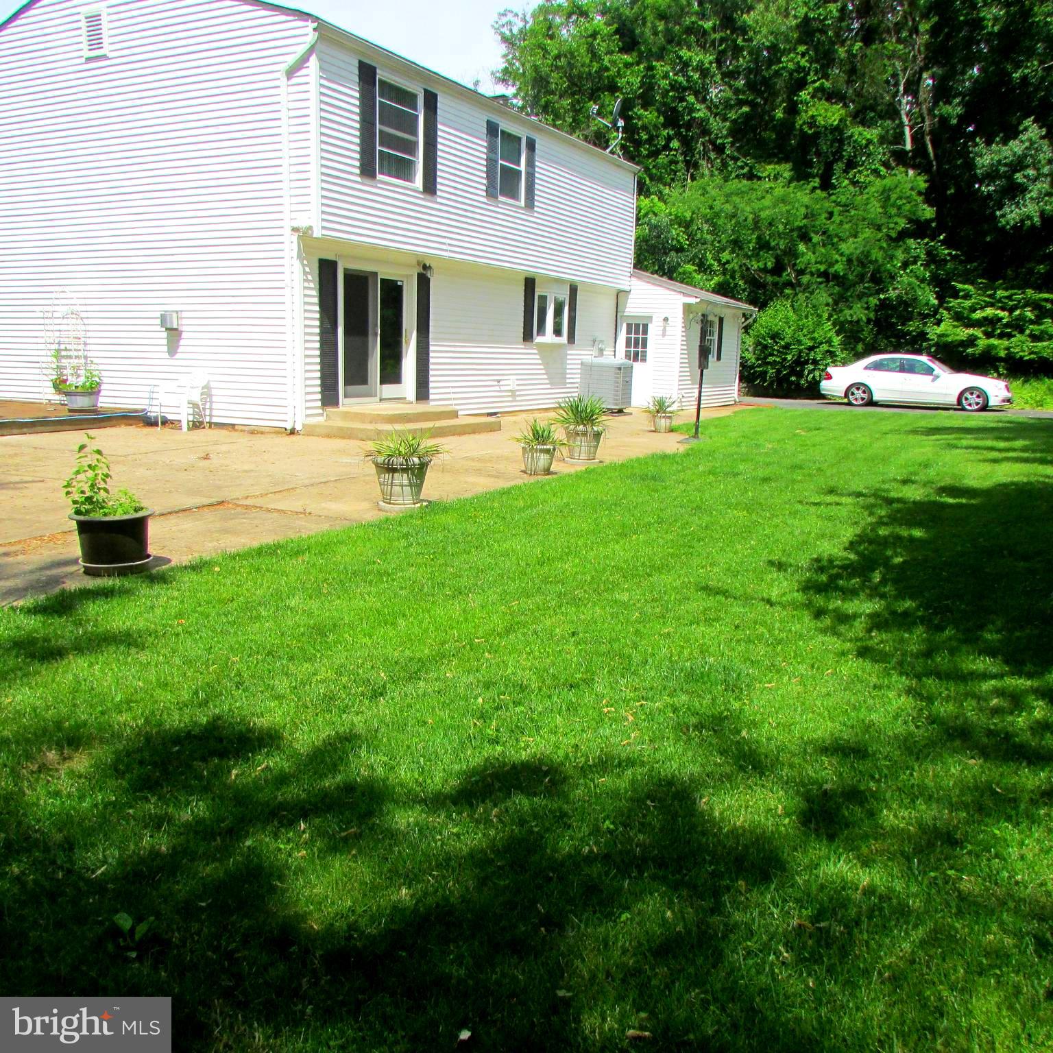 9356 Burke Road Burke, VA 22015 - Photo 32 of 37 Gallery Image 32