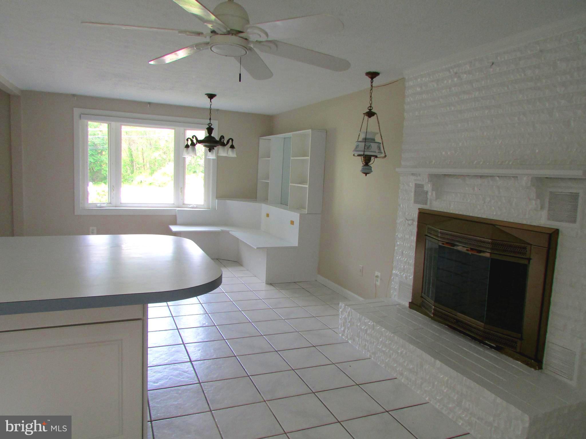 9356 Burke Road Burke, VA 22015 - Photo 6 of 37 Gallery Image 6