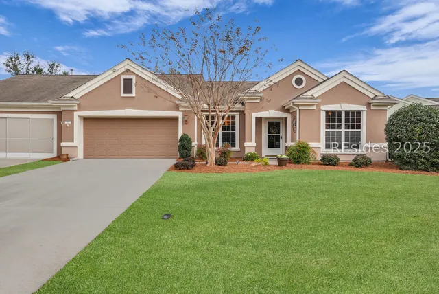 $385,000 | 17 Seaford Place, Okatie, SC 29909