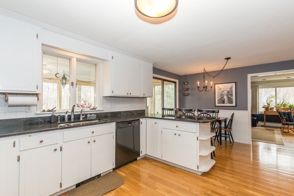 18 Sevilla Road Andover, MA 01810 - Photo 11 of 42 Gallery Image 11