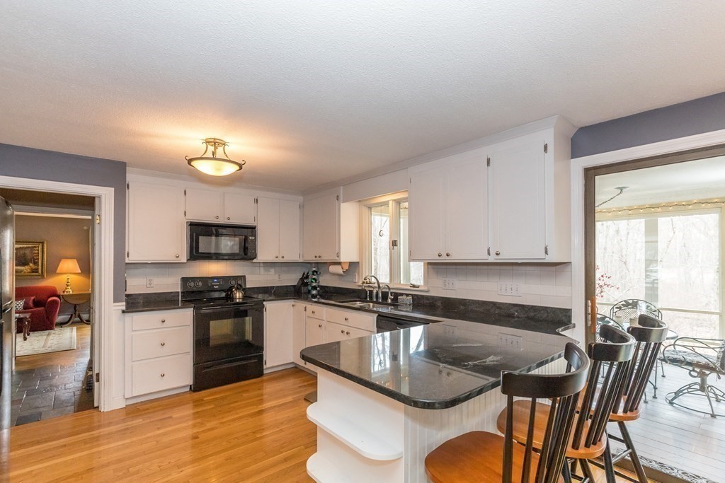 18 Sevilla Road Andover, MA 01810 - Photo 12 of 42 Gallery Image 12