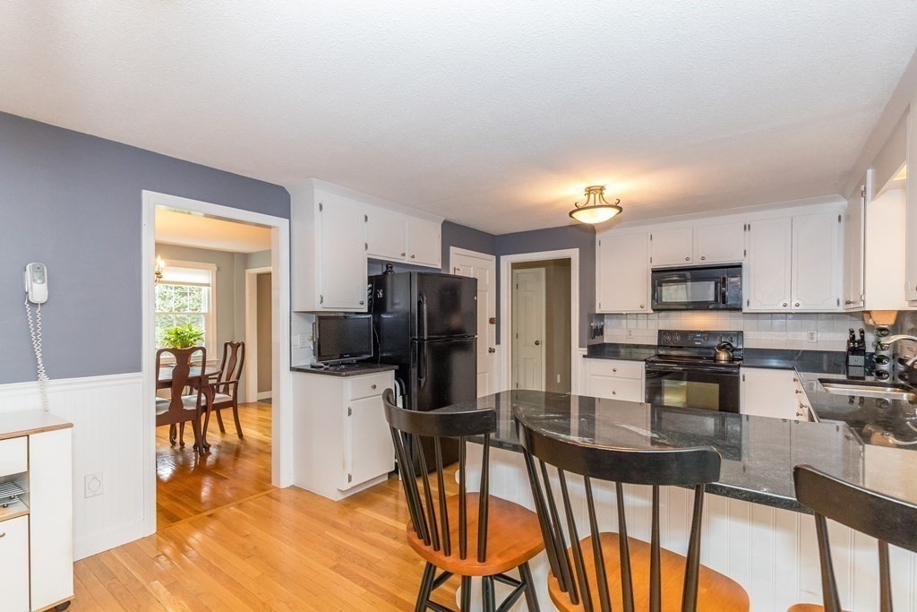 18 Sevilla Road Andover, MA 01810 - Photo 13 of 42 Gallery Image 13