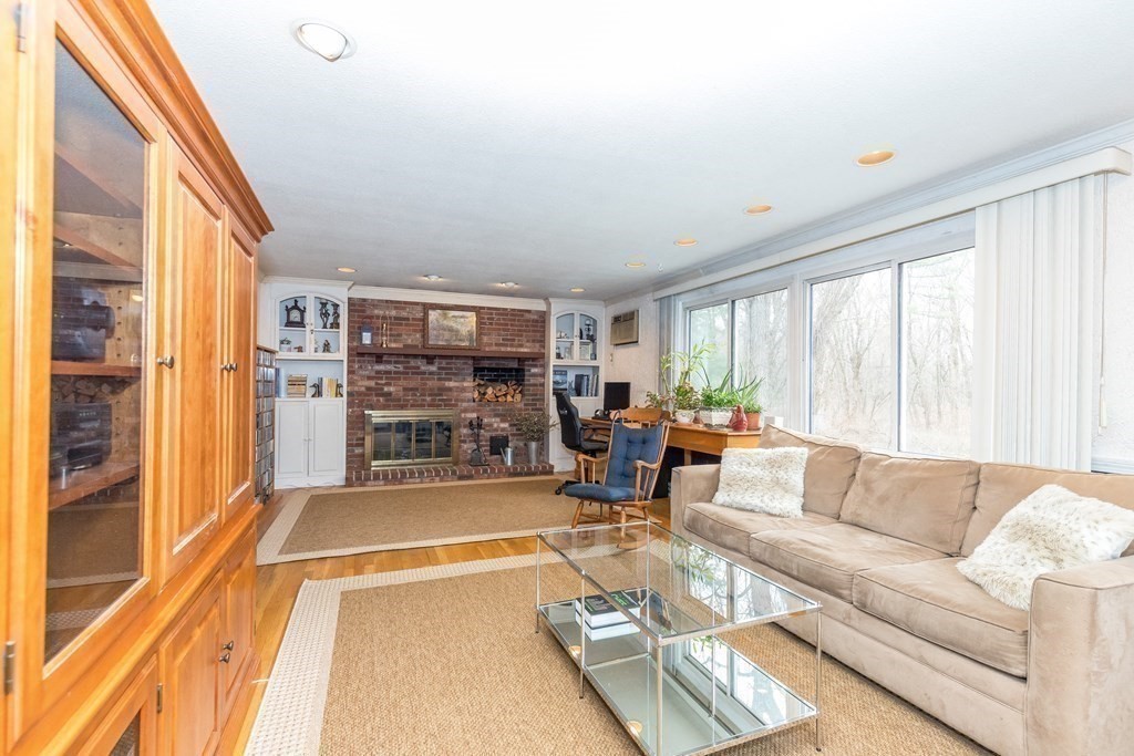 18 Sevilla Road Andover, MA 01810 - Photo 17 of 42 Gallery Image 17