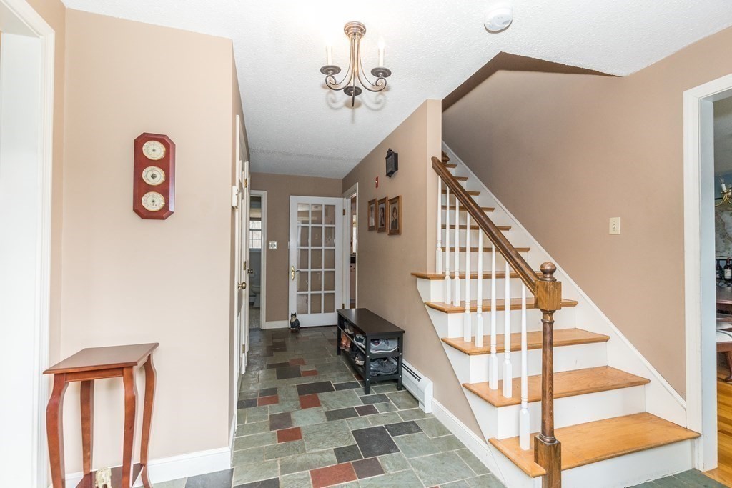 18 Sevilla Road Andover, MA 01810 - Photo 3 of 42 Gallery Image 3