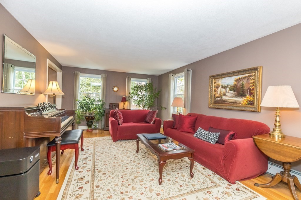 18 Sevilla Road Andover, MA 01810 - Photo 5 of 42 Gallery Image 5