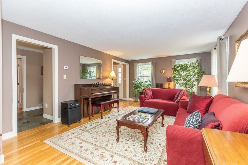 18 Sevilla Road Andover, MA 01810 - Photo 6 of 42 Gallery Image 6