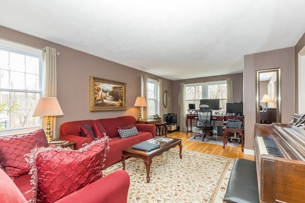 18 Sevilla Road Andover, MA 01810 - Photo 7 of 42 Gallery Image 7