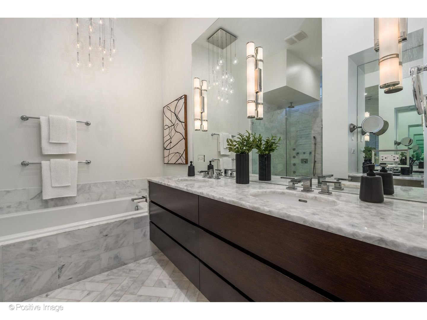 2037 West Division Street, Unit PH Chicago, IL 60622 - Photo 19 of 35