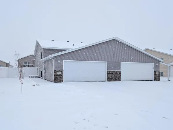 $274,900 | 4871 51st Avenue South, Fargo, ND 58104