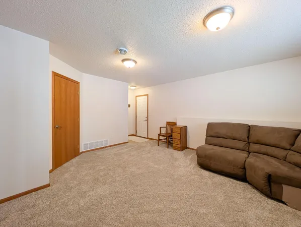 $274,900 | 4871 51st Avenue South, Fargo, ND 58104