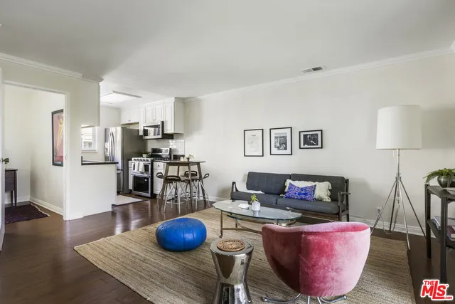 $679,000 | 137 North Oak Knoll Avenue, Unit 14, Pasadena, CA 91101