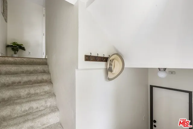 $679,000 | 137 North Oak Knoll Avenue, Unit 14, Pasadena, CA 91101