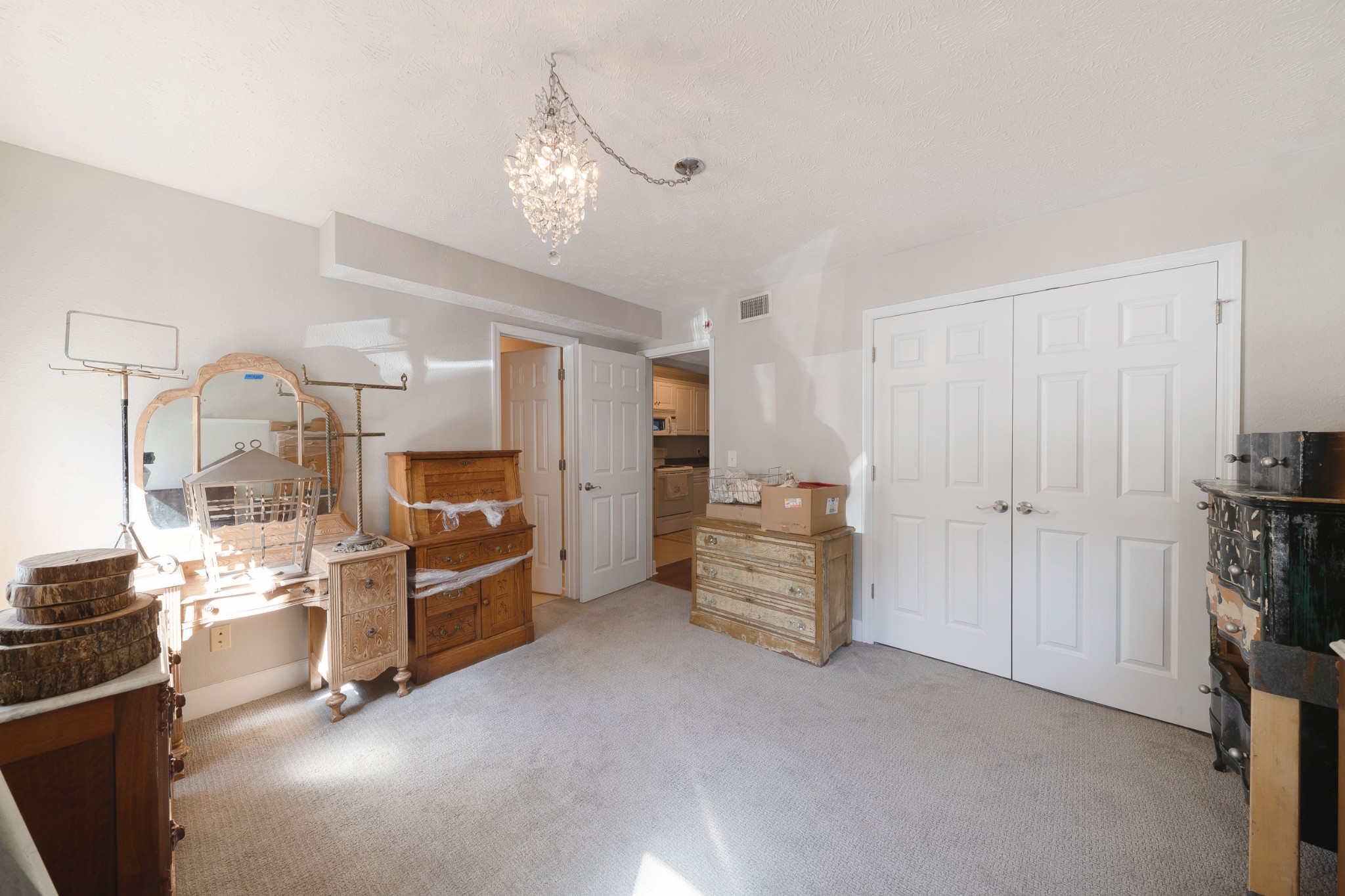 802 East Main Street, Unit 23 Murfreesboro, TN 37130 - Photo 11 of 21 a view of a livingroom with furniture and a window