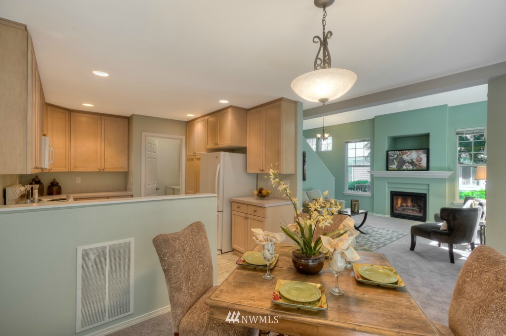 19140 110th Place Southeast Renton, WA 98055 - Photo 8 of 15 Gallery Image 8