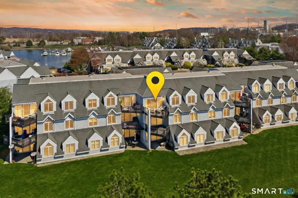 $475,000 | 833 Popes Island Road, Unit 833, Milford, CT 06461