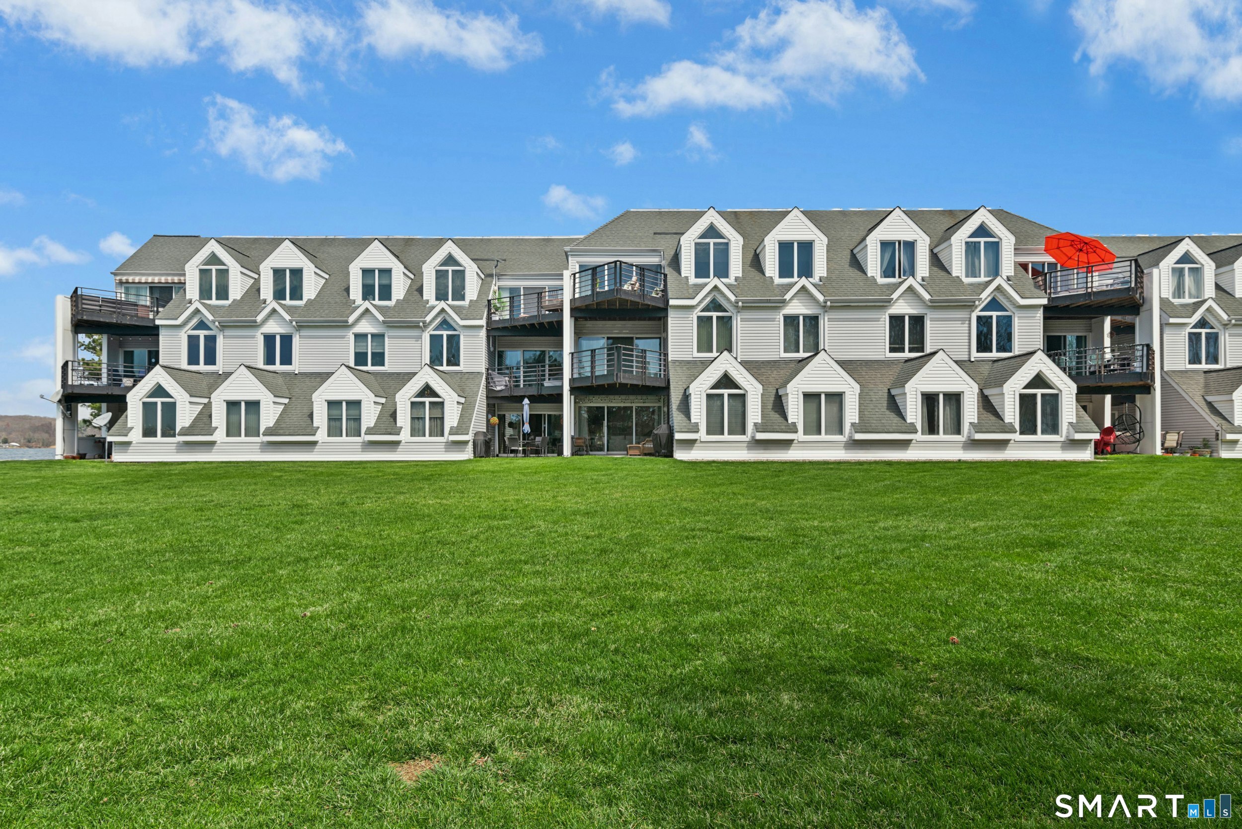 833 Popes Island Road, Unit 833 Milford, CT 06461 - Photo 2 of 39