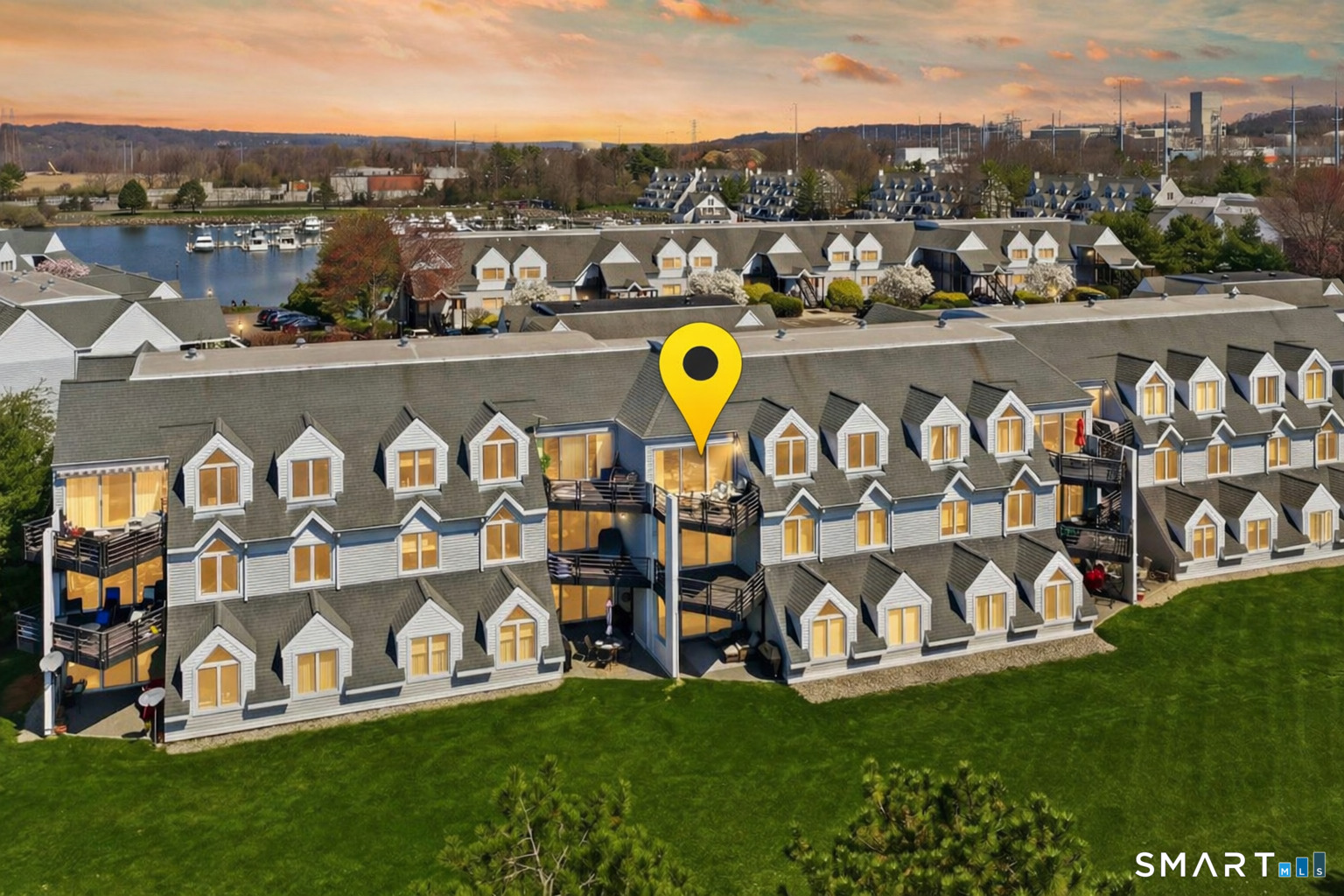 833 Popes Island Road, Unit 833 Milford, CT 06461 - Photo 2 of 39