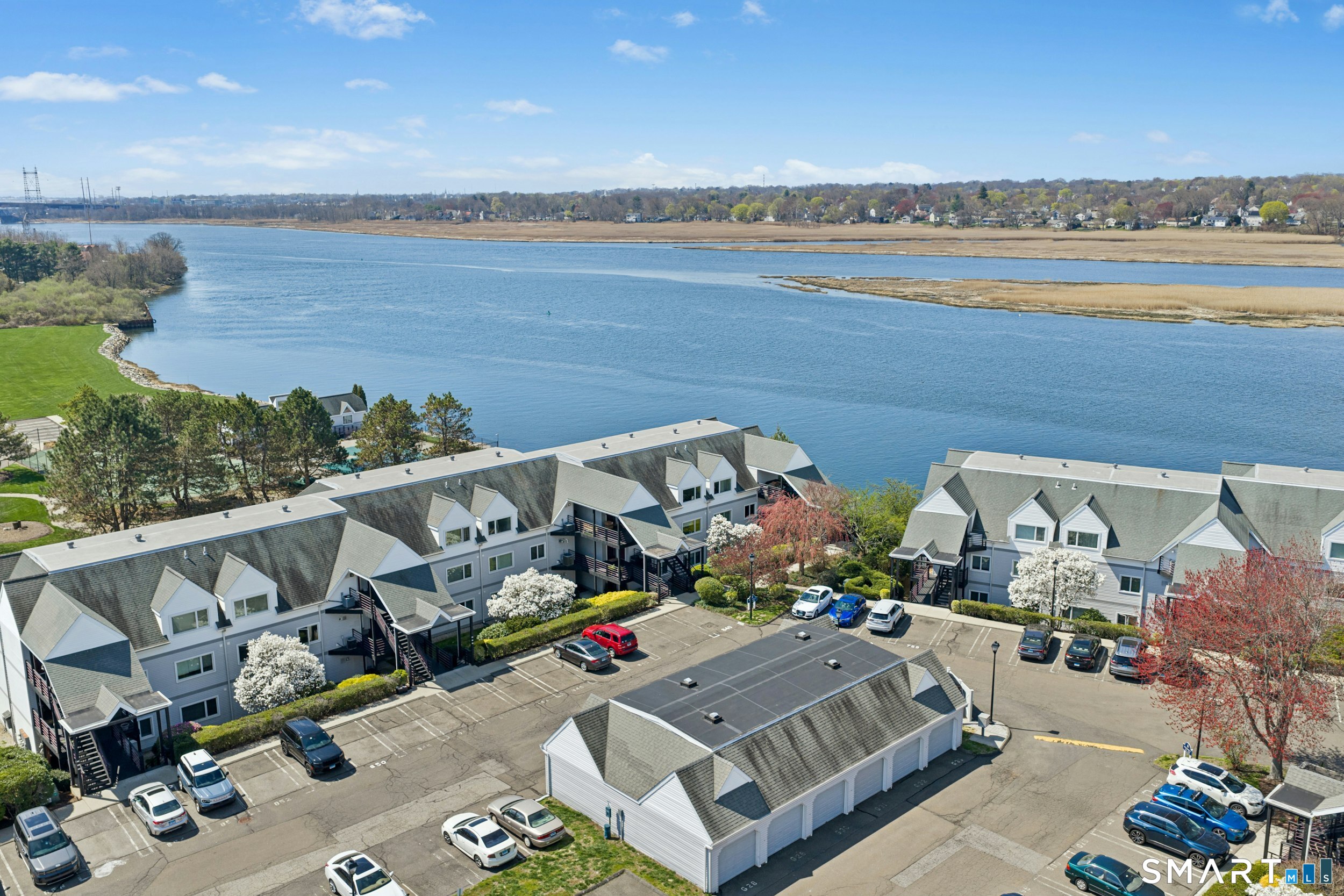 833 Popes Island Road, Unit 833 Milford, CT 06461 - Photo 35 of 39