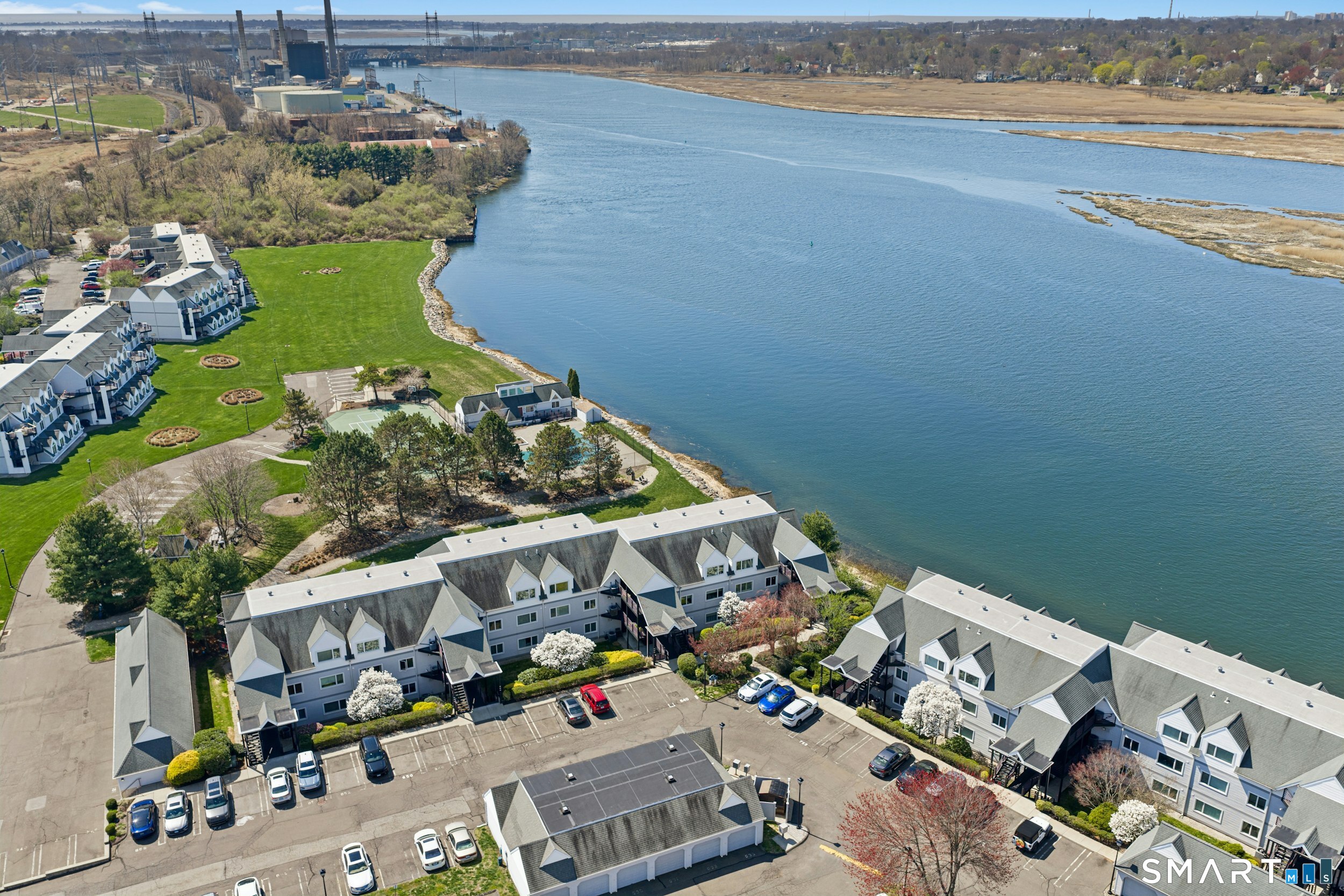 833 Popes Island Road, Unit 833 Milford, CT 06461 - Photo 36 of 39