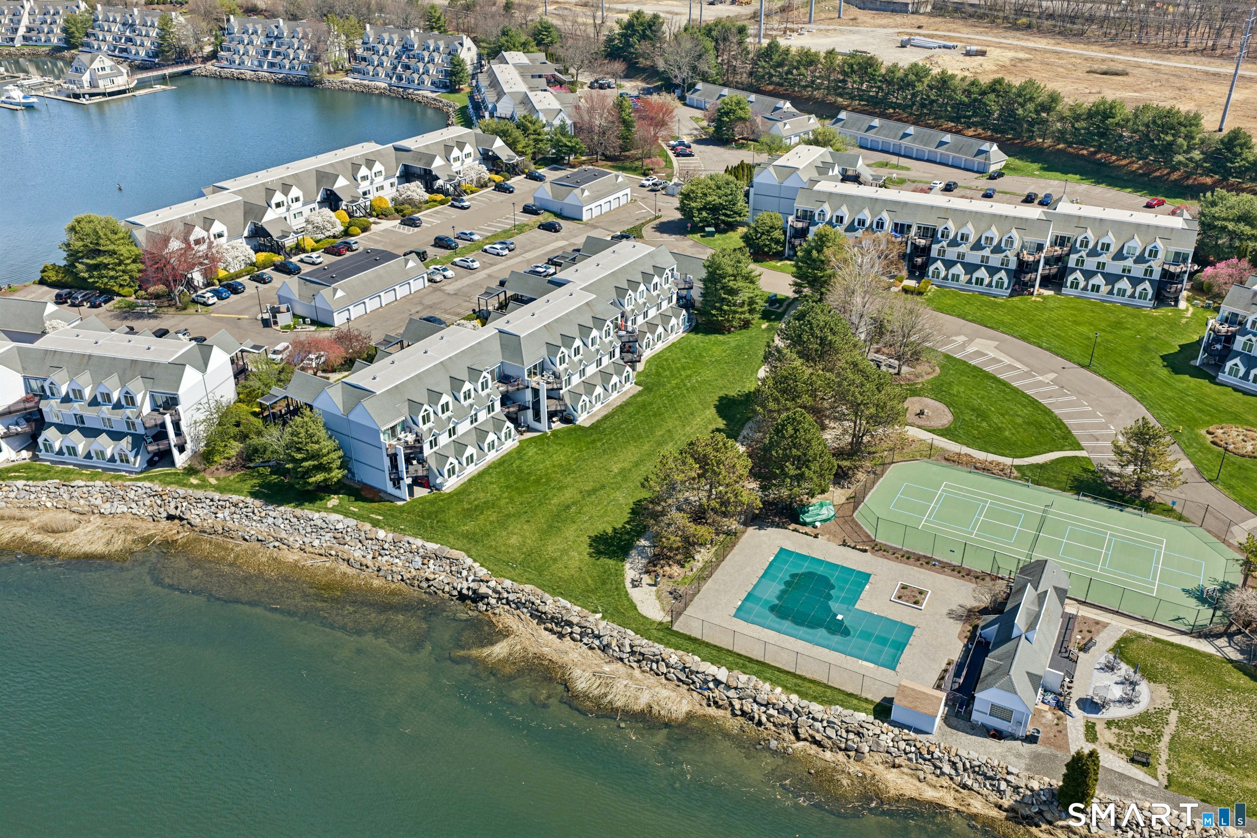 833 Popes Island Road, Unit 833 Milford, CT 06461 - Photo 37 of 39