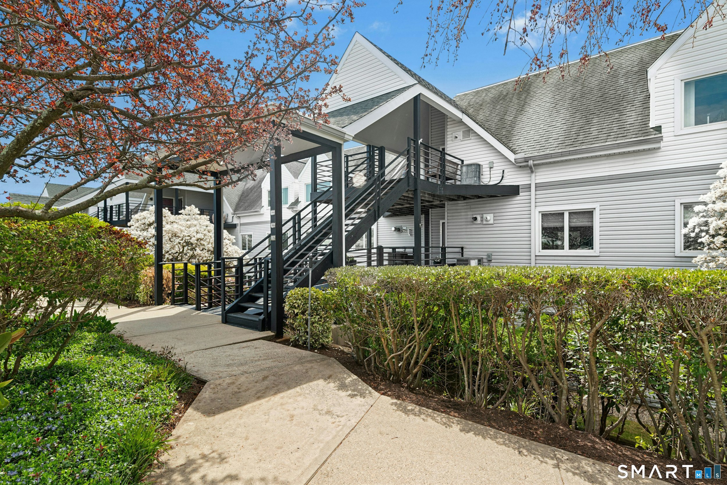 833 Popes Island Road, Unit 833 Milford, CT 06461 - Photo 4 of 39