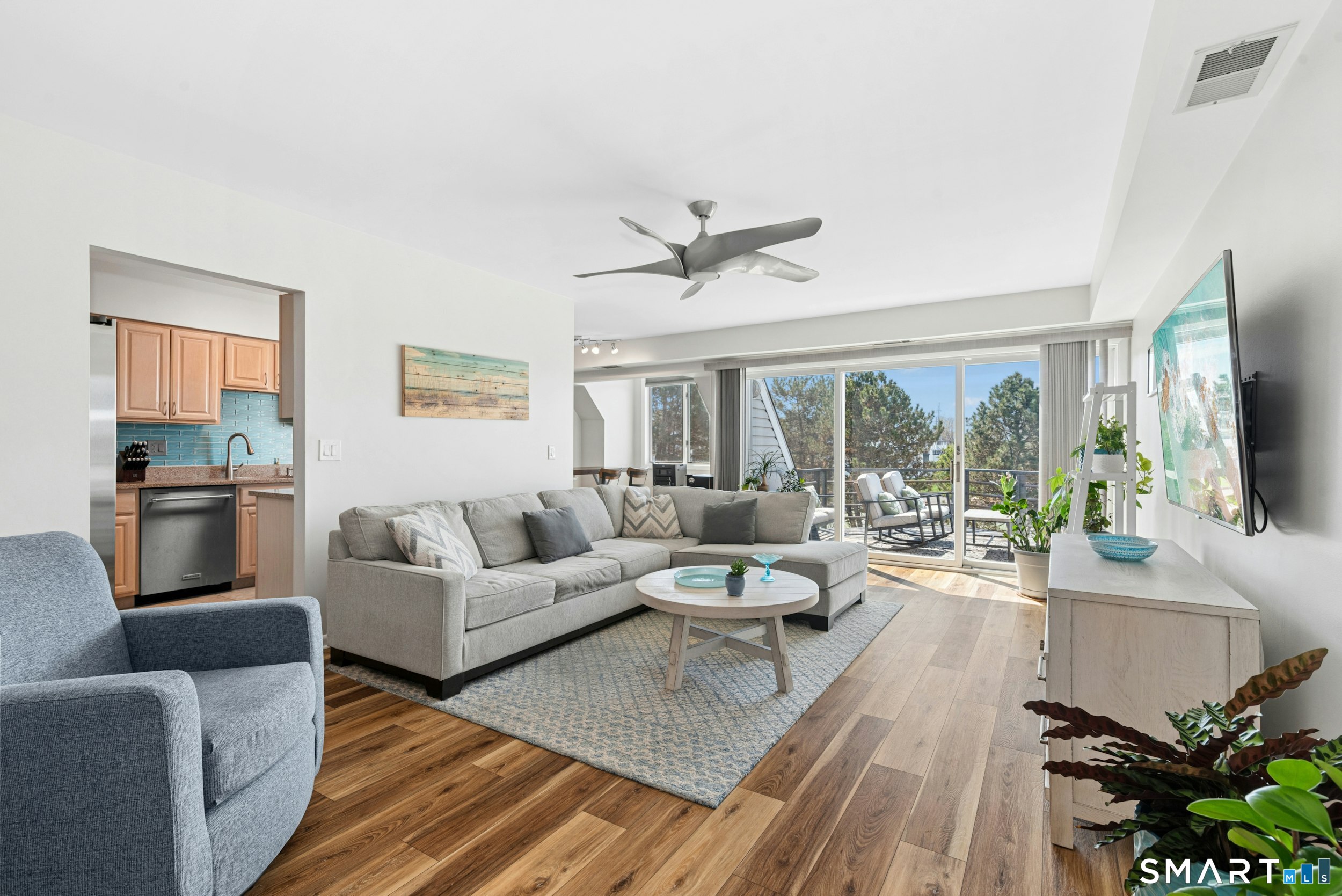 833 Popes Island Road, Unit 833 Milford, CT 06461 - Photo 7 of 39
