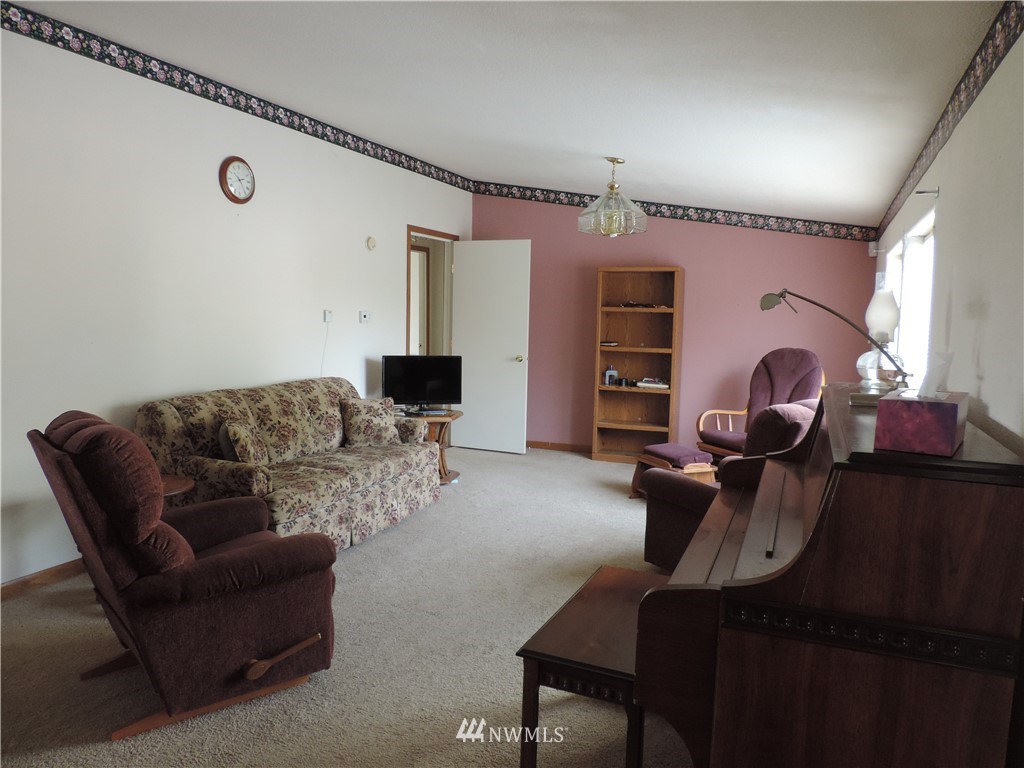 1201 Sanders Road Ellensburg, WA 98926 - Photo 3 of 23 Gallery Image 3