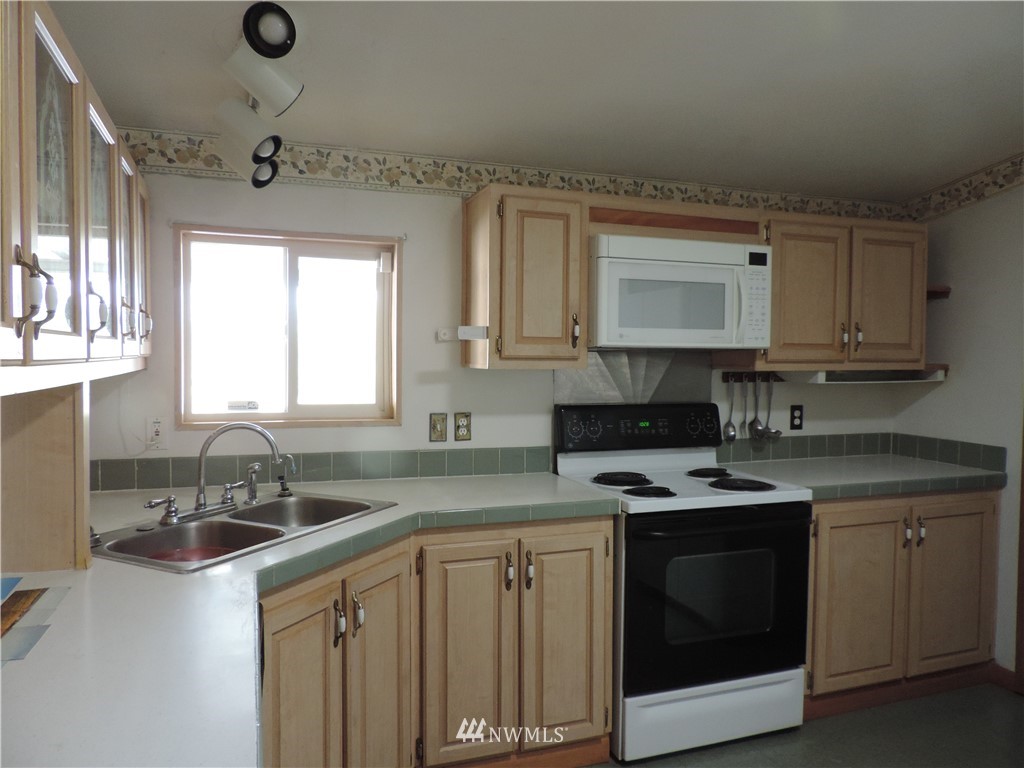 1201 Sanders Road Ellensburg, WA 98926 - Photo 9 of 23 Gallery Image 9