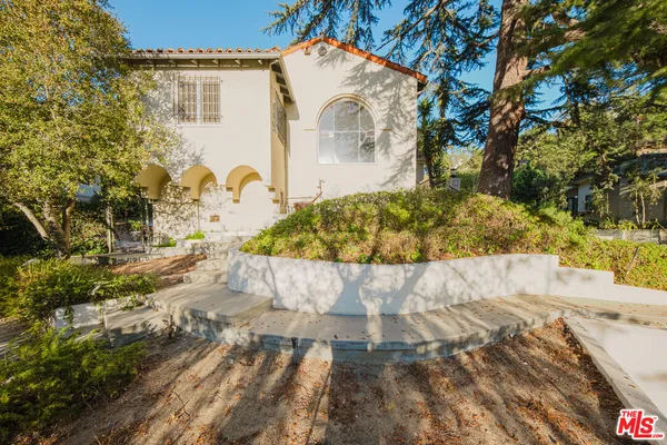 $10,500 | 3015 North Beachwood Drive, Los Angeles, CA 90068