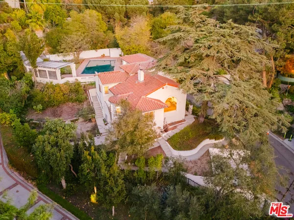 $10,500 | 3015 North Beachwood Drive, Los Angeles, CA 90068