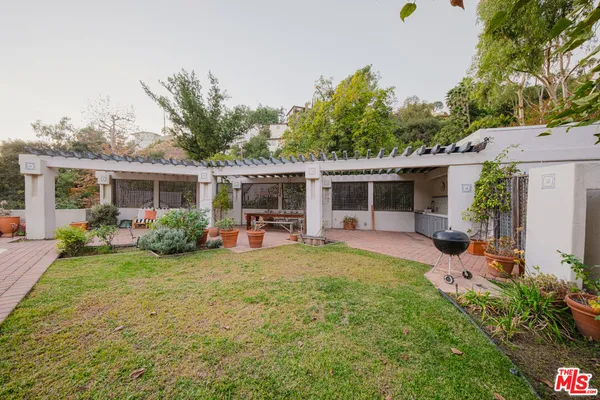 $10,500 | 3015 North Beachwood Drive, Los Angeles, CA 90068