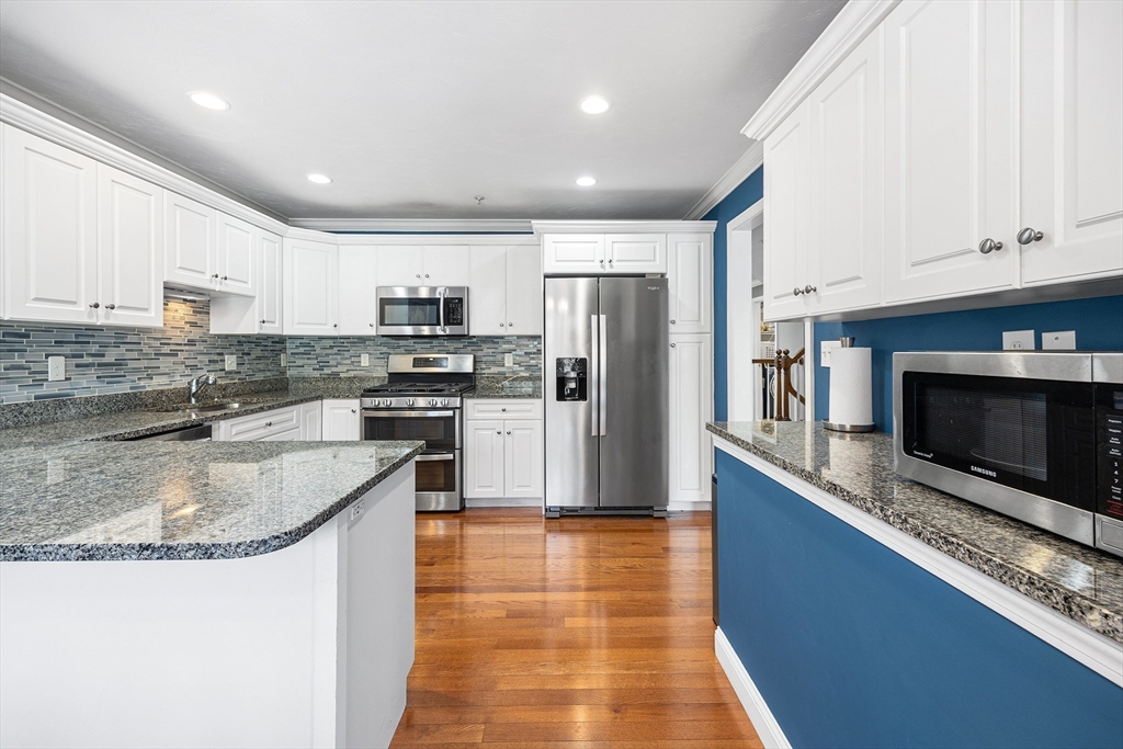 22 Highland Road, Unit 28 Raynham, MA 02767 - Photo 11 of 37