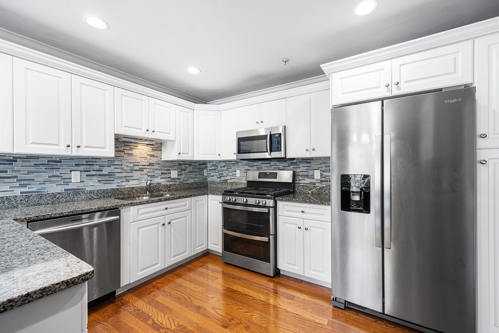 22 Highland Road, Unit 28 Raynham, MA 02767 - Photo 12 of 37