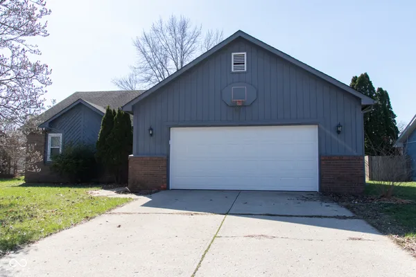 $225,000 | 6925 Burmaster Court, Indianapolis, IN 46214