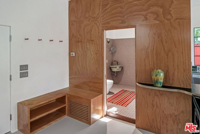 $11,500 | 2311 Louella Avenue, Venice, CA 90291