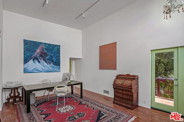 $11,500 | 2311 Louella Avenue, Venice, CA 90291