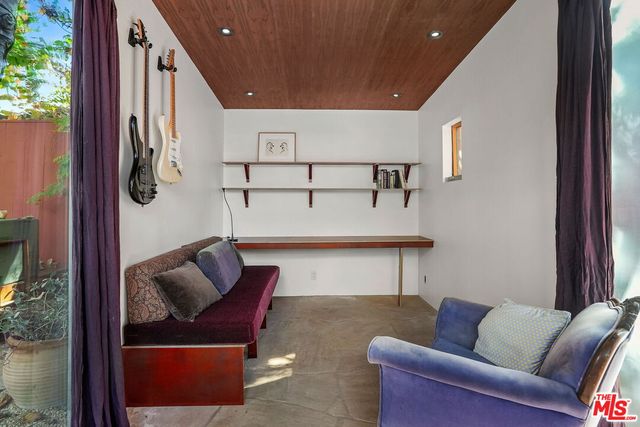 $11,500 | 2311 Louella Avenue, Venice, CA 90291