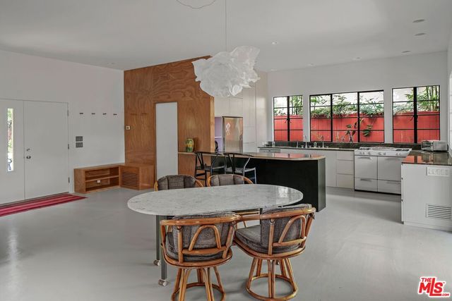 $11,500 | 2311 Louella Avenue, Venice, CA 90291