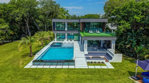 $13,995,000 | 700 Southwest 12th Avenue, Fort Lauderdale, FL 33312
