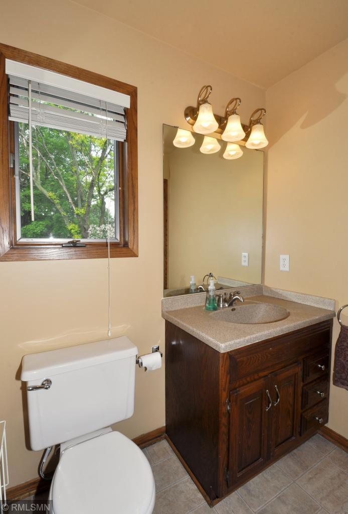 2217 Regent Lane Southwest Rochester, MN 55902 - Photo 11 of 30