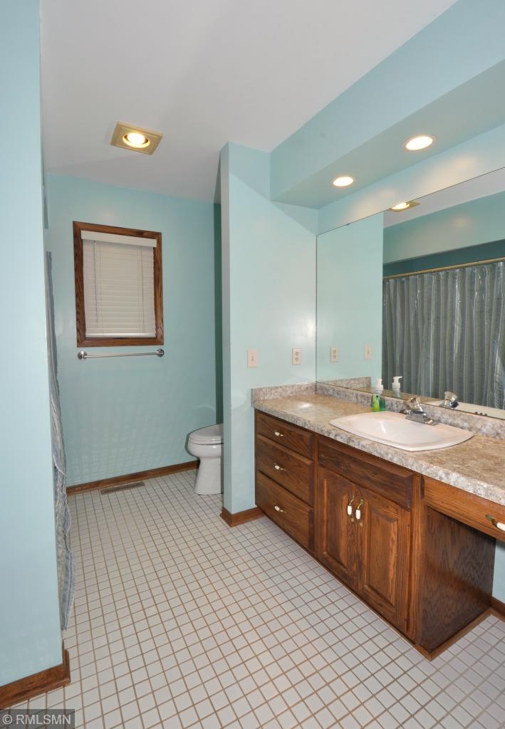 2217 Regent Lane Southwest Rochester, MN 55902 - Photo 20 of 30
