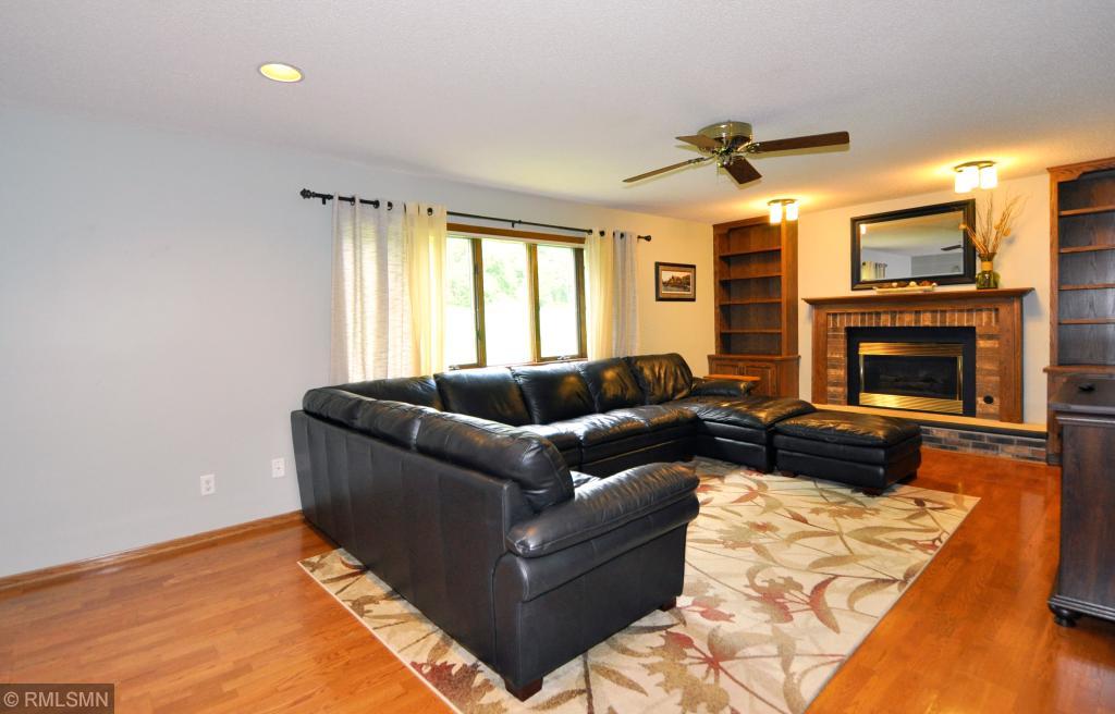 2217 Regent Lane Southwest Rochester, MN 55902 - Photo 9 of 30