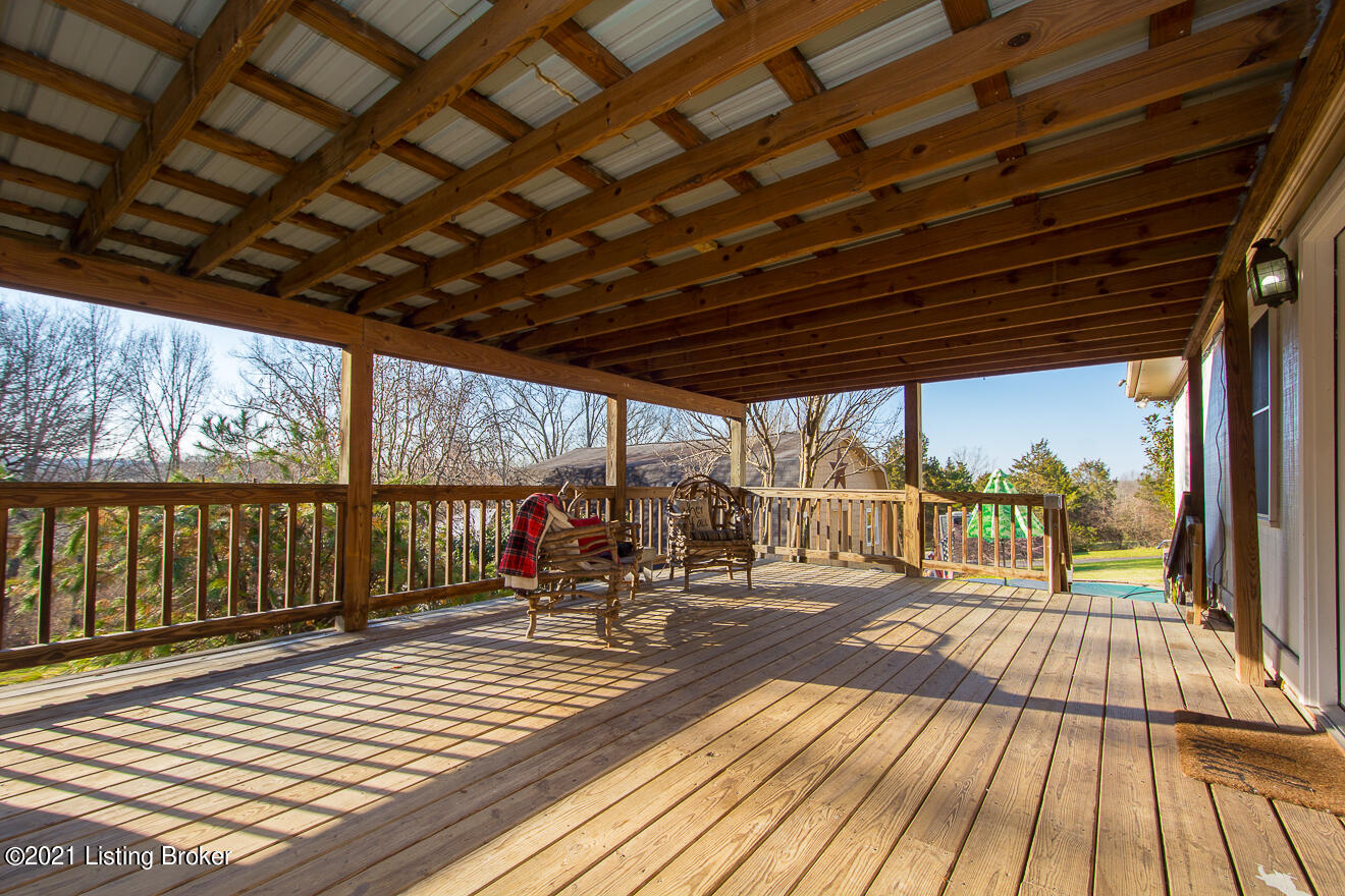 5009 Thurman Road Louisville, KY 40299 - Photo 35 of 66 Covered Deck