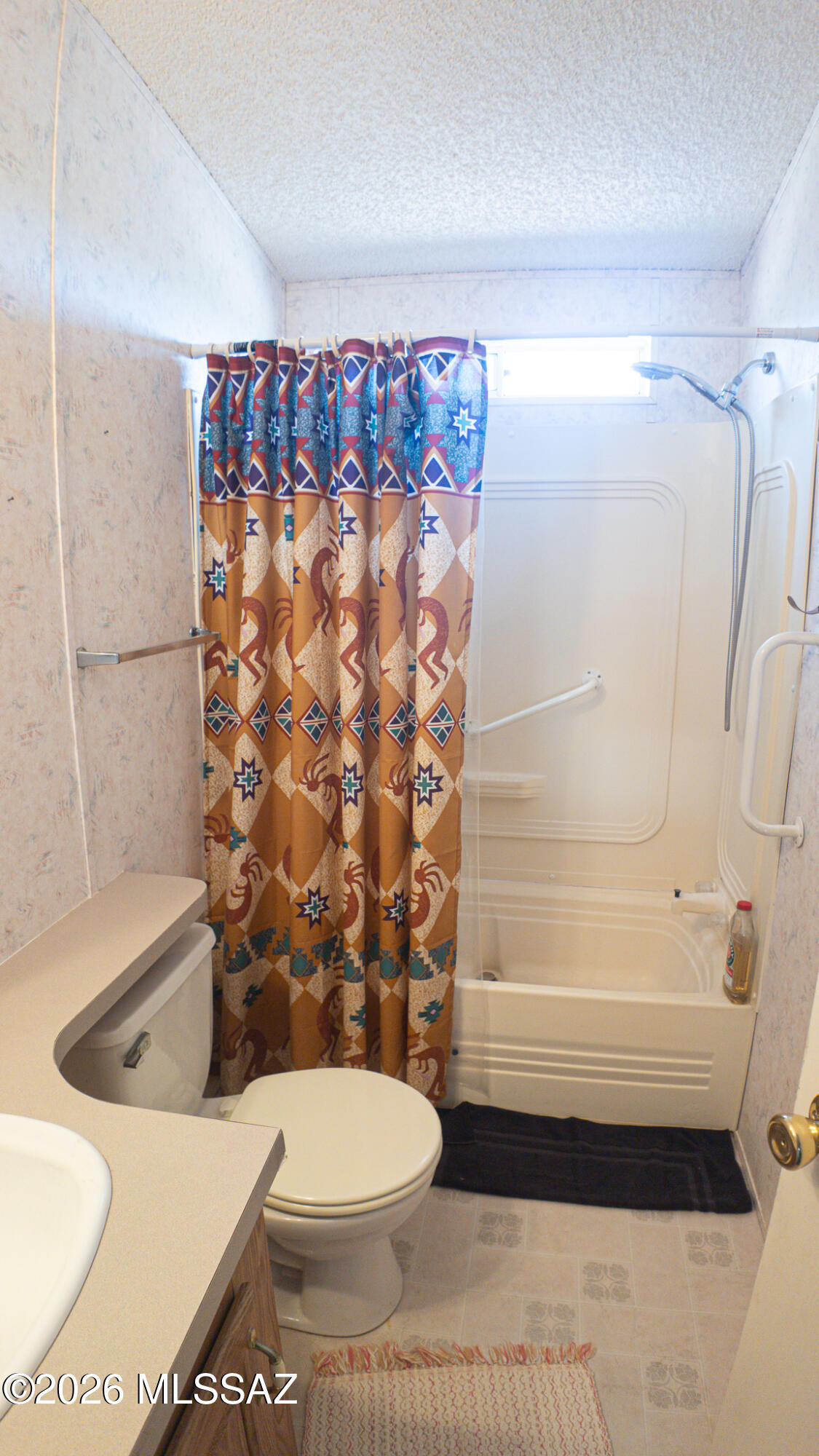 491 North Mescal Road Benson, AZ 85602 - Photo 15 of 19 Hall bath