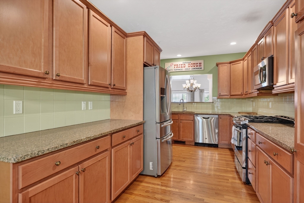 15 Hastings Road, Unit 15 Hudson, MA 01749 - Photo 12 of 40